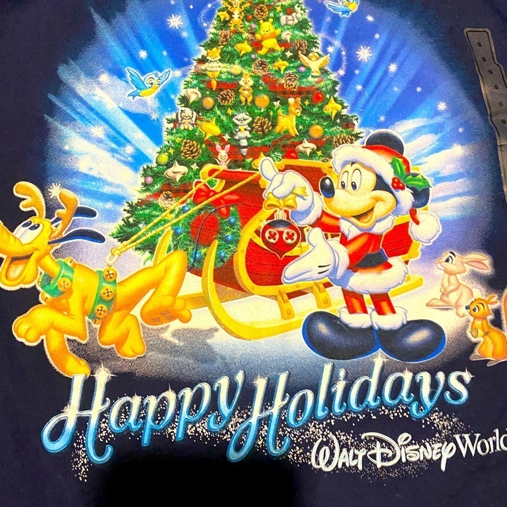 Disney Christmas 🎄 long sleeve shirt size small